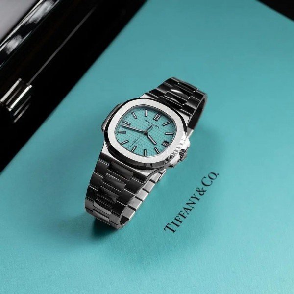 PATEK PHILIPPE AUTOMATIC PRIMIUM WATCH SHAHRUKH KHAN EDITION - Image 4