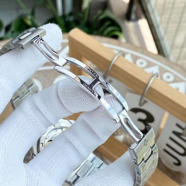 PATEK PHILIPPE AUTOMATIC PRIMIUM WATCH SHAHRUKH KHAN EDITION - Image 6