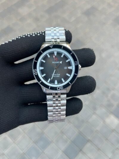 Rado Captain Cook Silver Black Metal