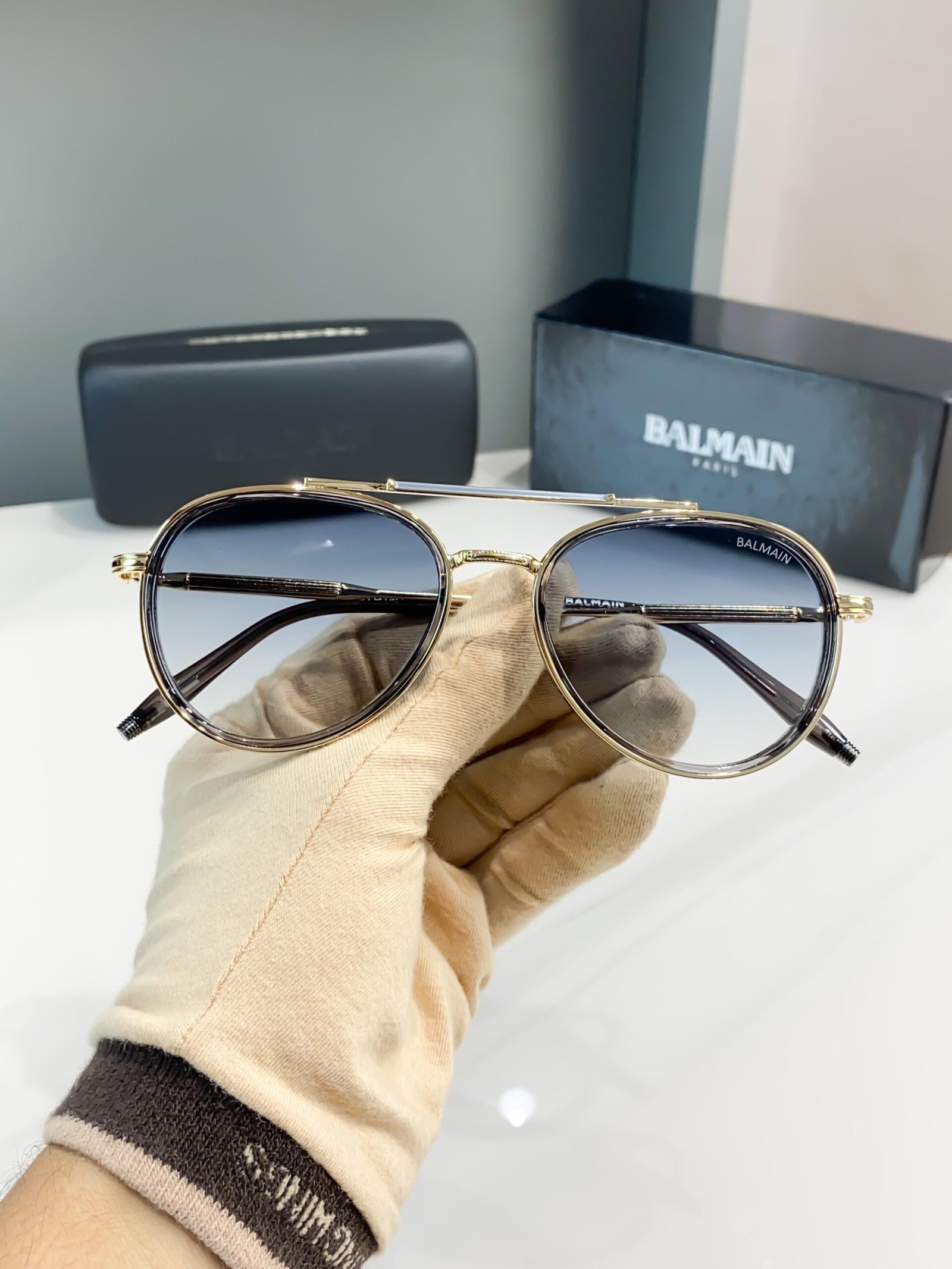 Balmain Gold Blue Shaded - Image 3