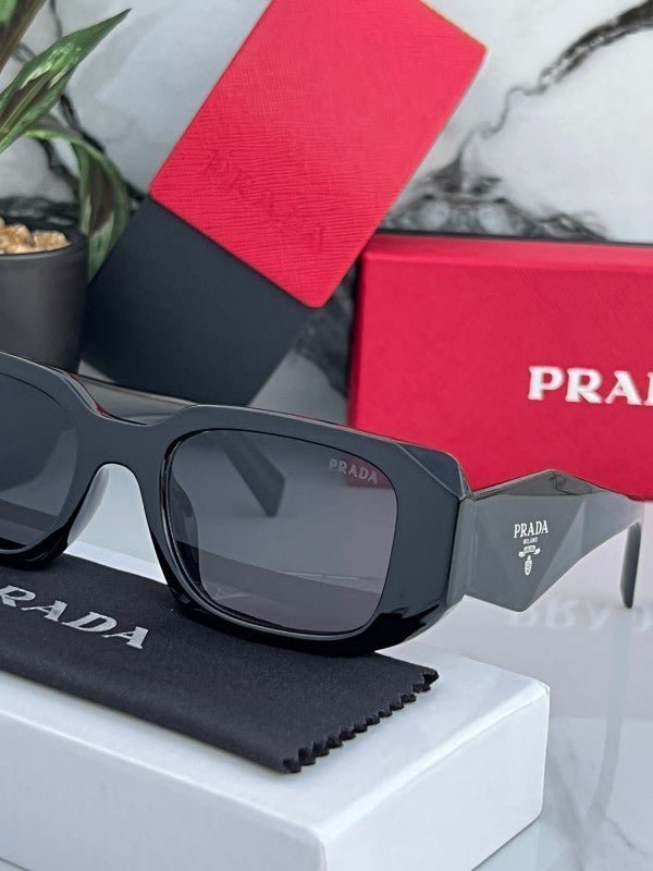 Branded Pda Milano Black Sunglasses AD (With Original Kit) - Image 3