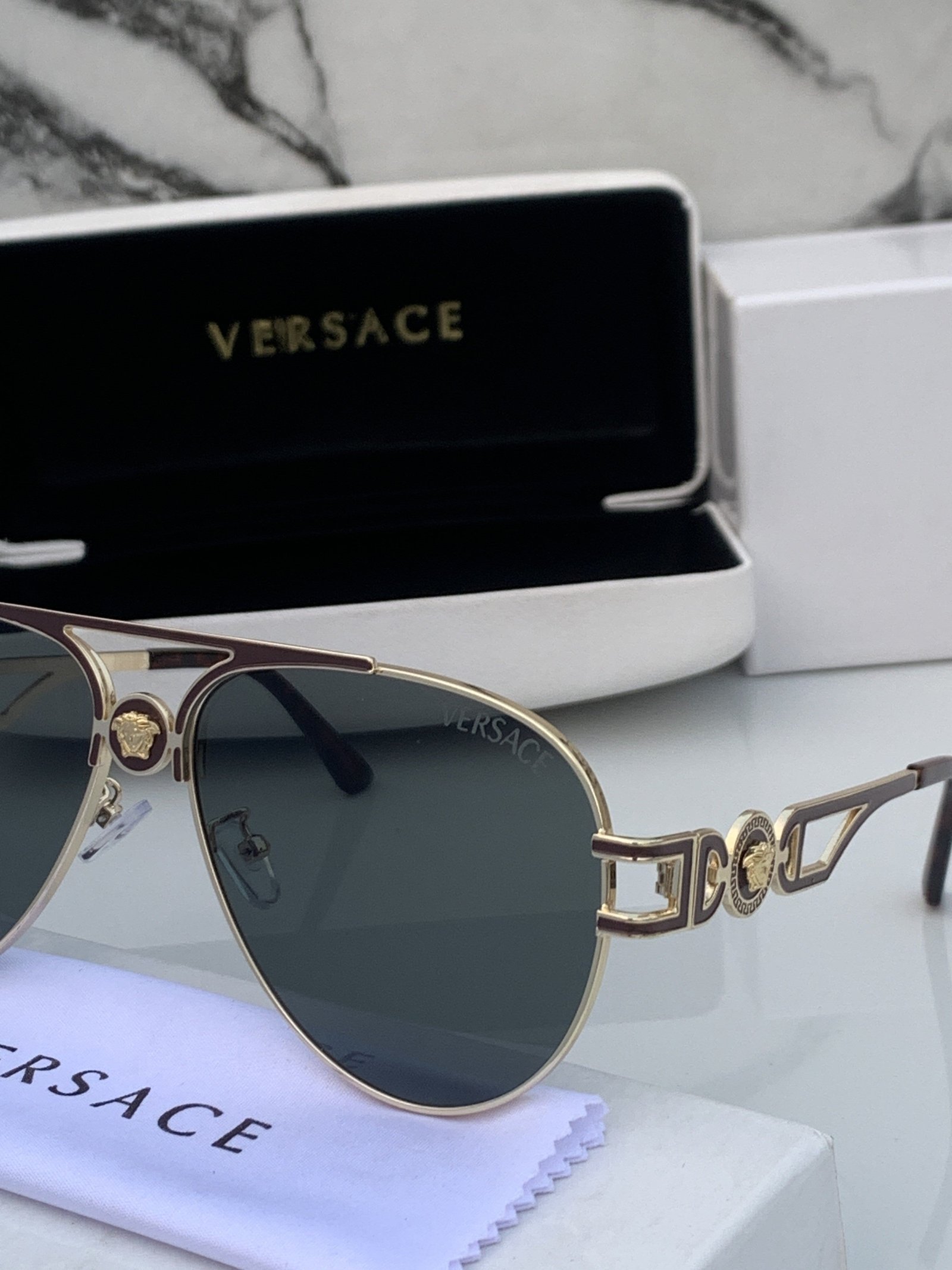 Branded Sunglasses 3627_aviator_goldblack(With Original Kit) - Image 2