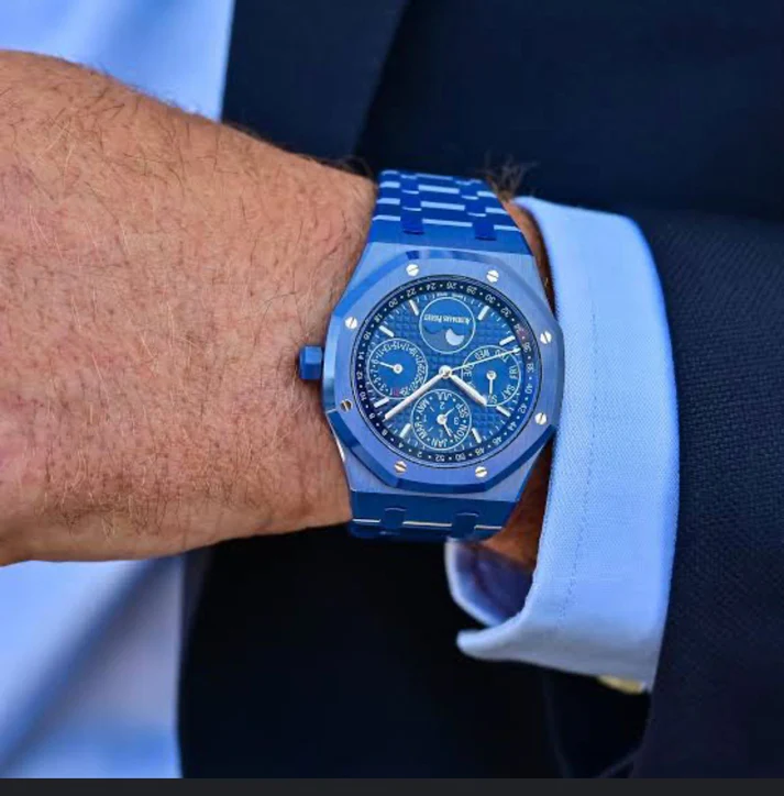 Audemars Piguet AP Royal Oak Dark blue Chronograph Metal - Image 3
