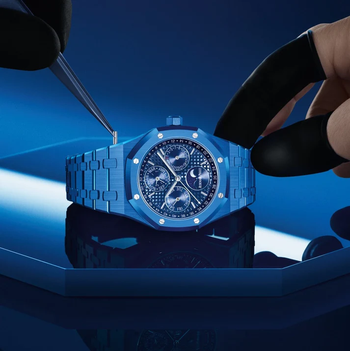 Audemars Piguet AP Royal Oak Dark blue Chronograph Metal - Image 2