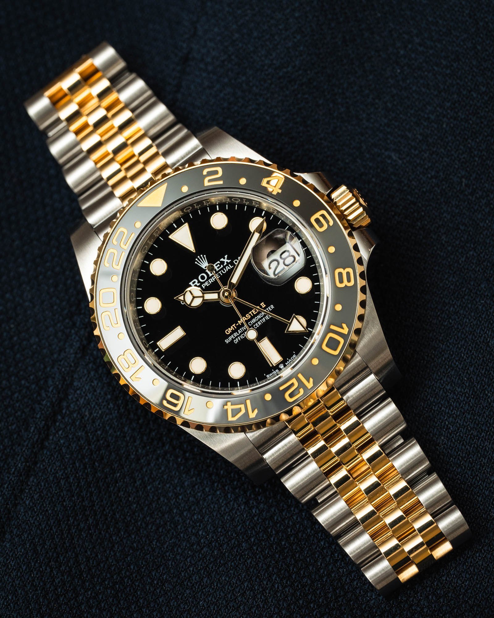 Rolex GMT-Master II yellow gold with a black dial and a Jubilee bracelet - Image 2