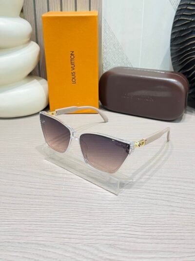 LV Classic Duo: Sleek Black & White Design